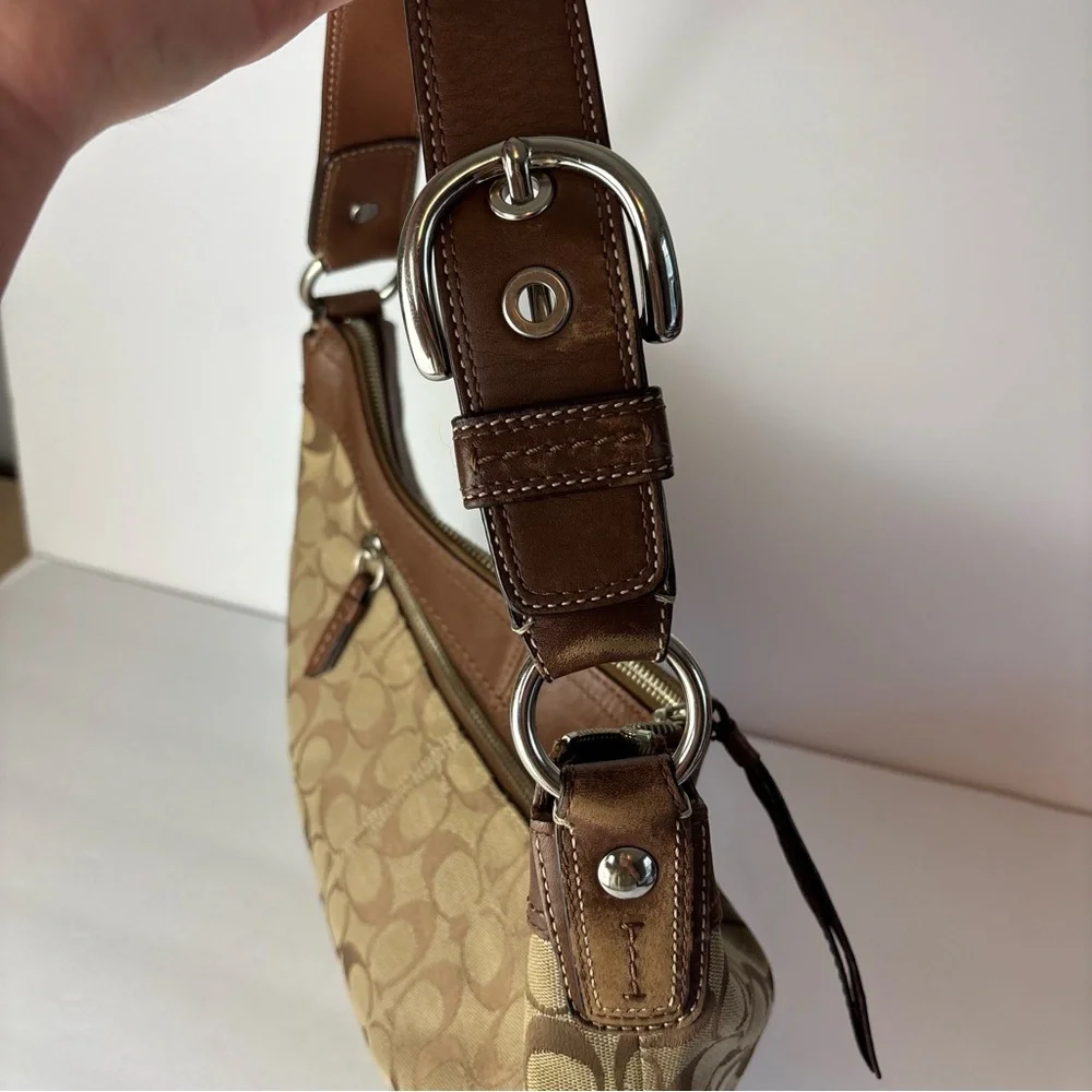 Coach Hobo Tan and Brown Signature Shoulder Bag Canvas Leather - Picture 4 of 12